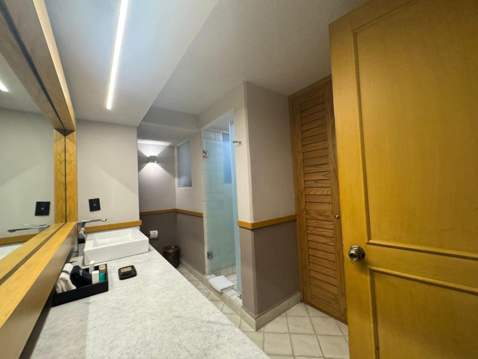 Hacienda Jurica By Brisas Hotel Queretaro Exterior photo Bathroom